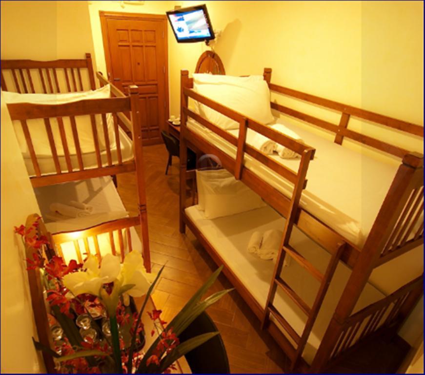 Avitel Hotel Makati City Quarto foto